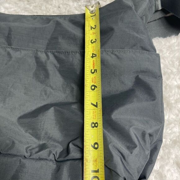 Baggallini gray Nylon shoulder bag with silver tone hardwares adjustable strap. - Picture 10 of 13